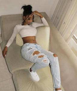 631558327: Chica busca chico en Lérida