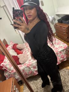 641854979: Chica busca chico en Sevilla