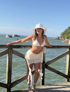 613965309: Chica busca chico en La Coruña