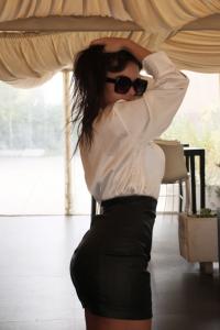 643779916: Chica busca chico en Madrid