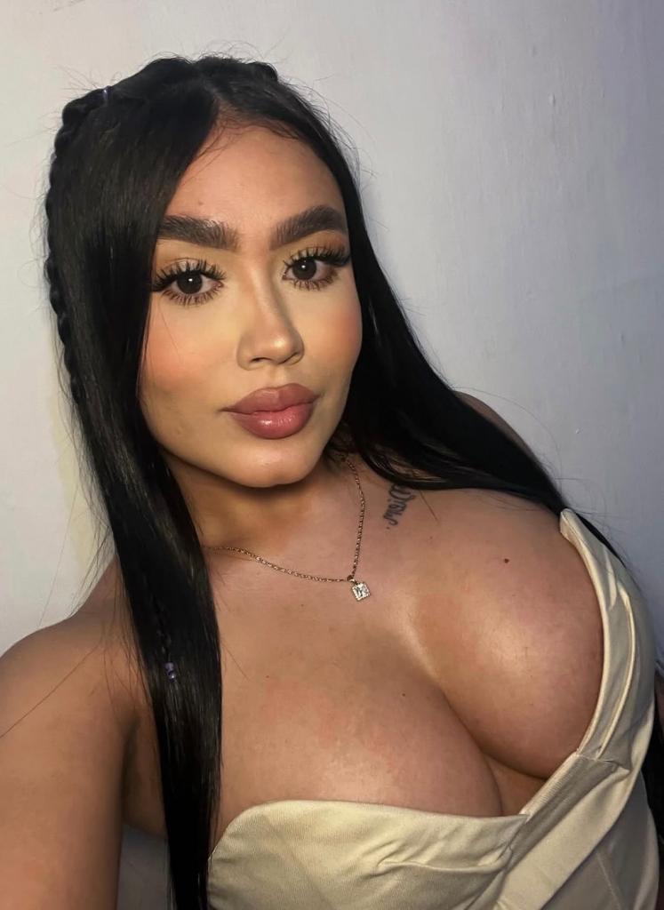 Chica busca chico en Cádiz: 