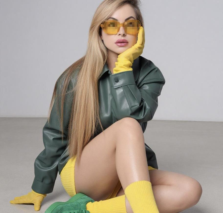 Chica busca chico en Cádiz: 