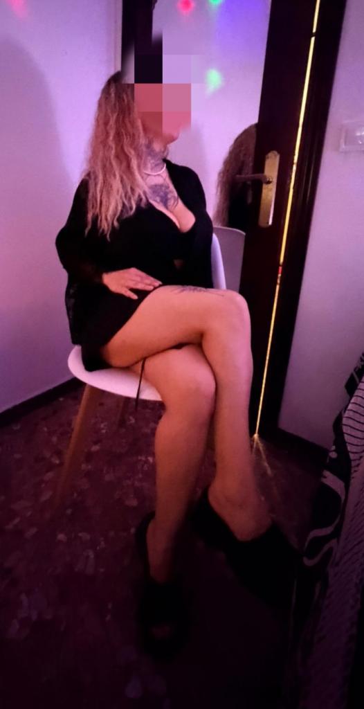 Chica busca chico en Sevilla: 