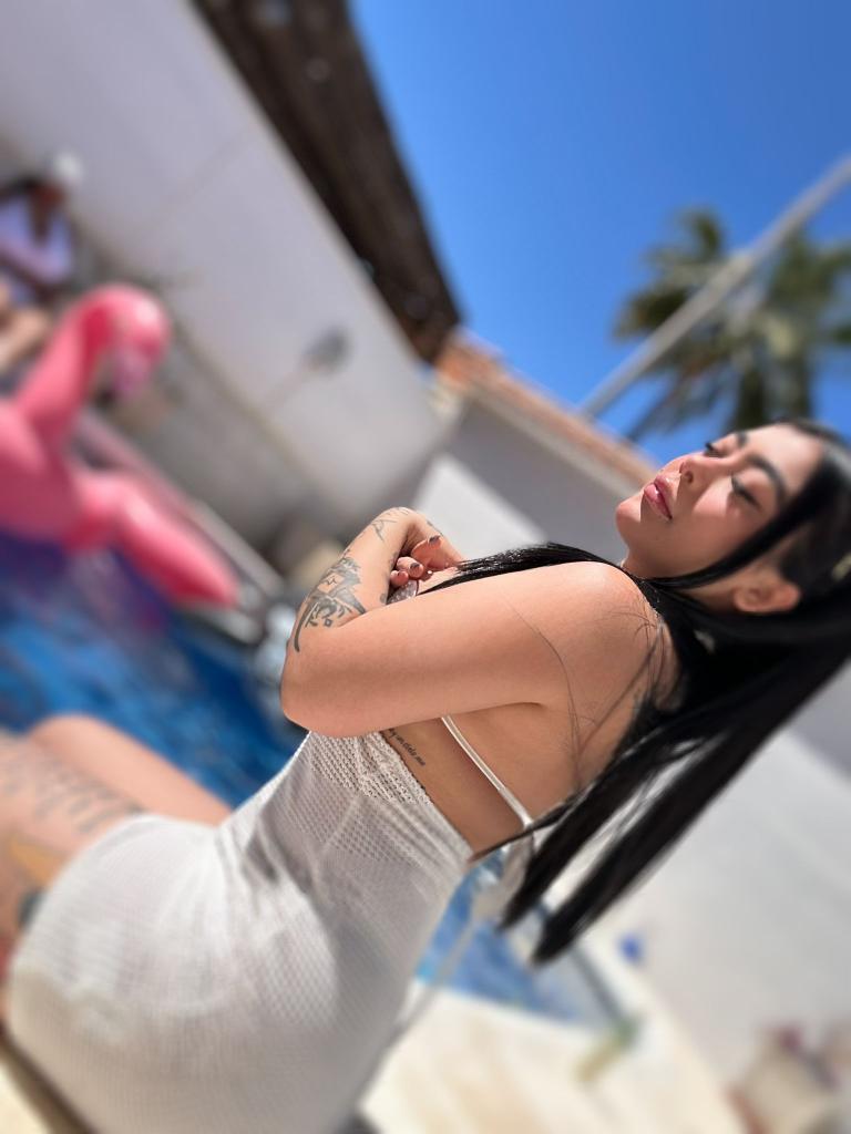 Chica busca chico en Cádiz: 