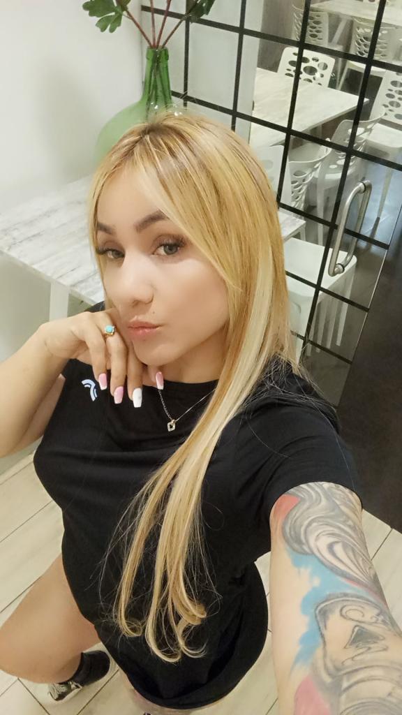 614504429: Chica busca chico en Almería