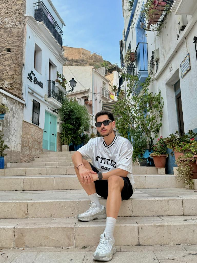 Chico busca chica en Alicante: 