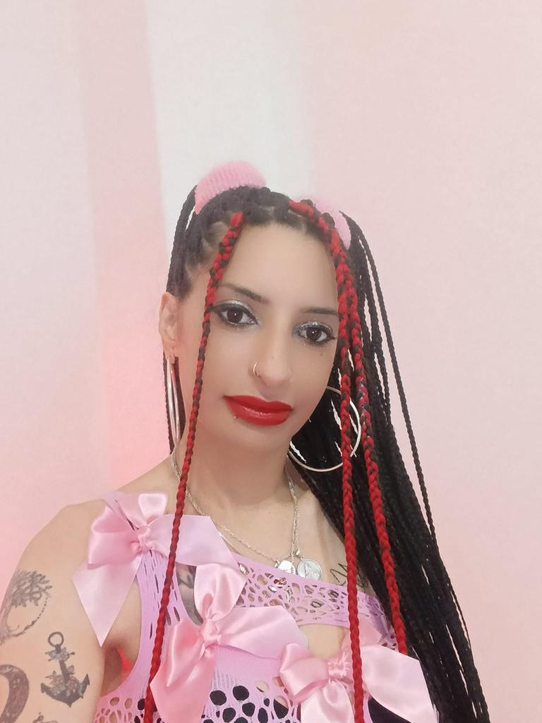 Chica busca chico en Cádiz: 