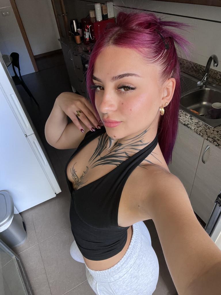 674072001: Chica busca chico en Madrid