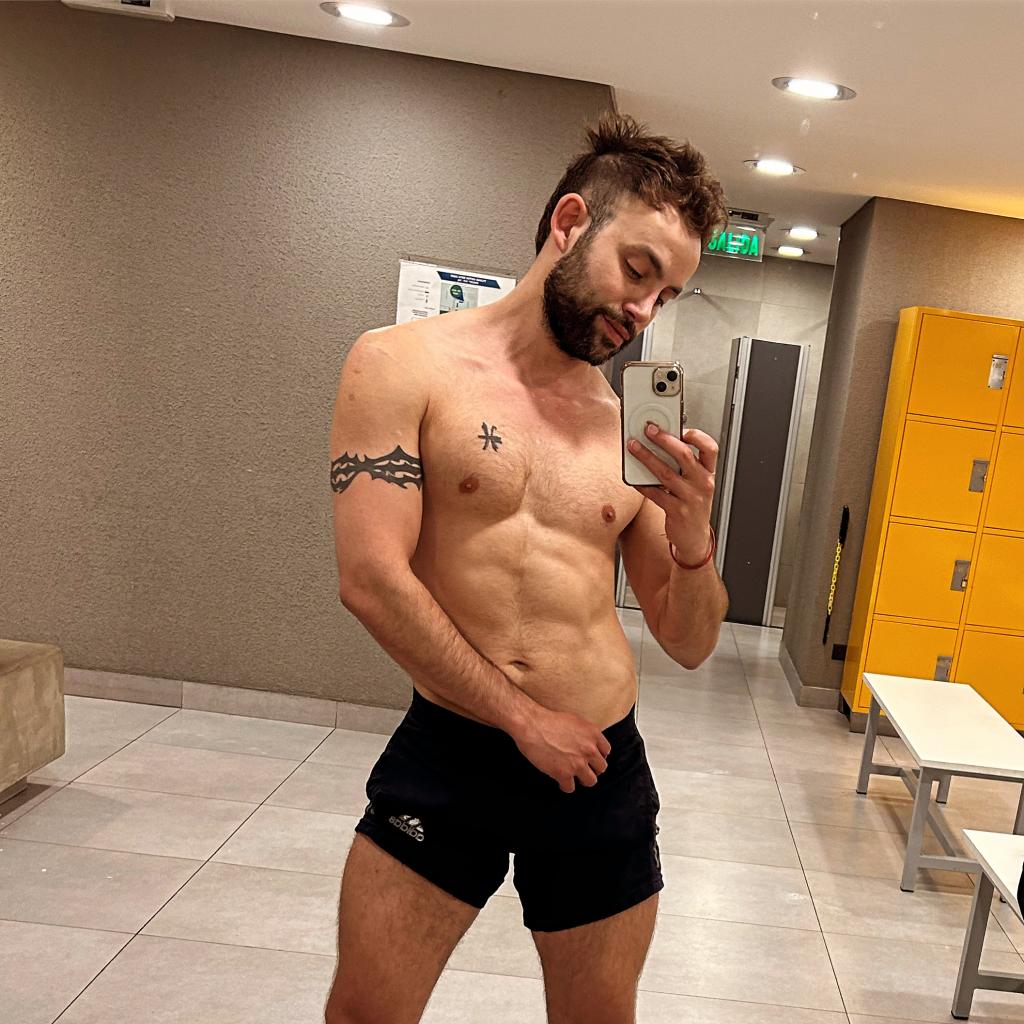 Chico busca chica en Málaga: 