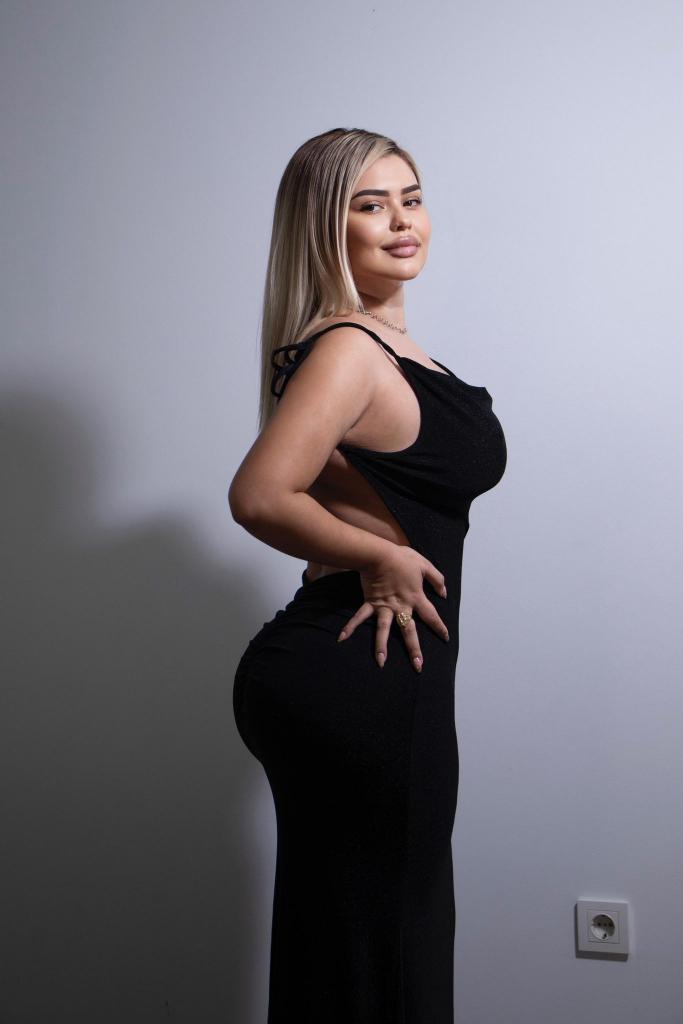 Chica busca chico en Cádiz: 