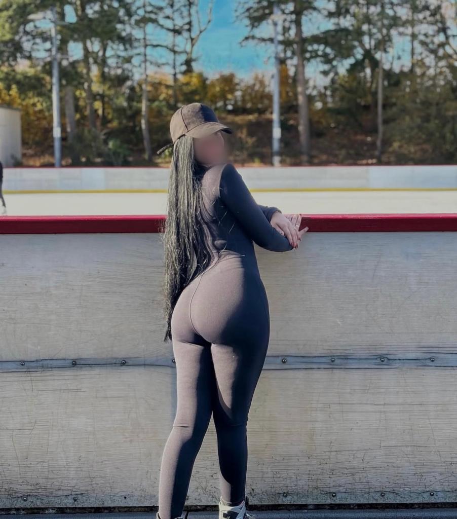 Chica busca chico en Sevilla: 