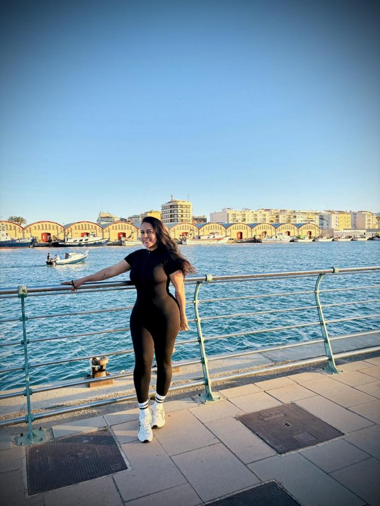 623584987: Chica busca chico en Alicante