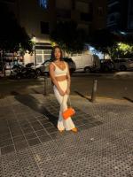604303687: Chica busca chico en Valencia