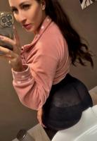 613512927: Chica busca chico en Madrid