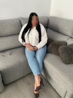 663069700: Chica busca chico en Málaga