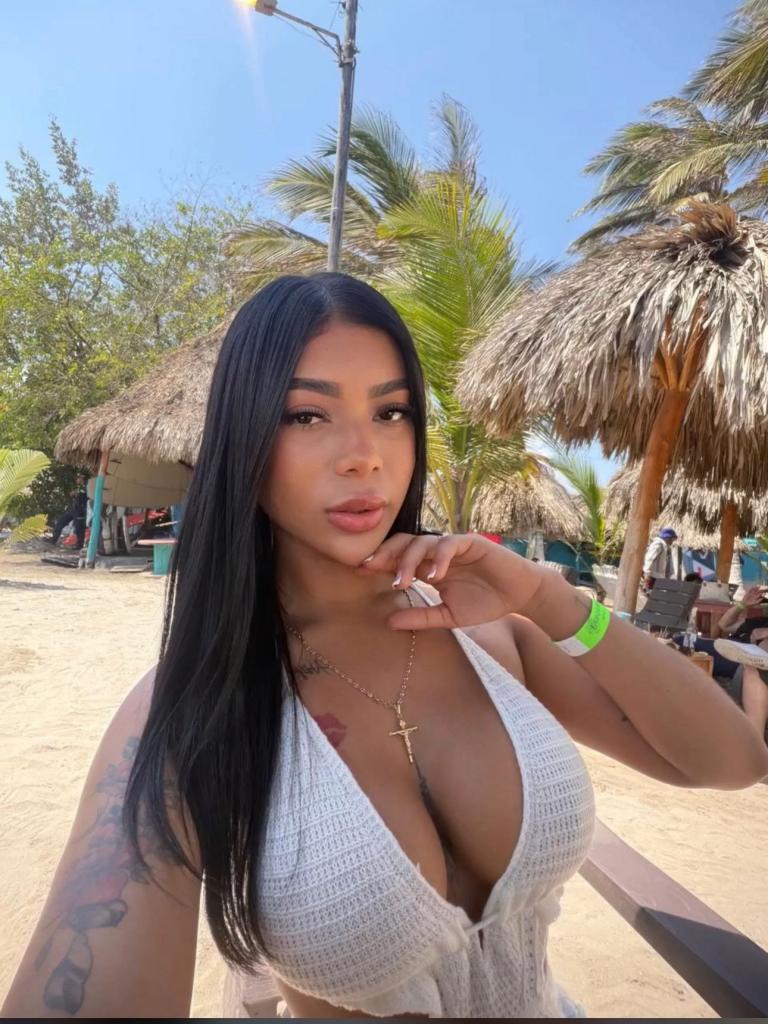 Chica busca chico en Almería: 