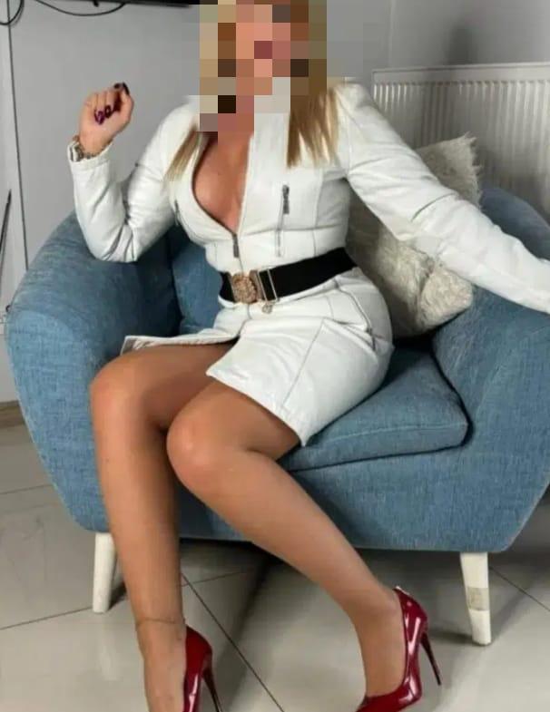 Chica busca chico en Cádiz: 