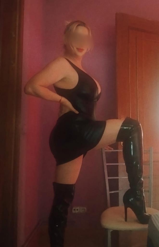 Chica busca chico en La Coruña: 