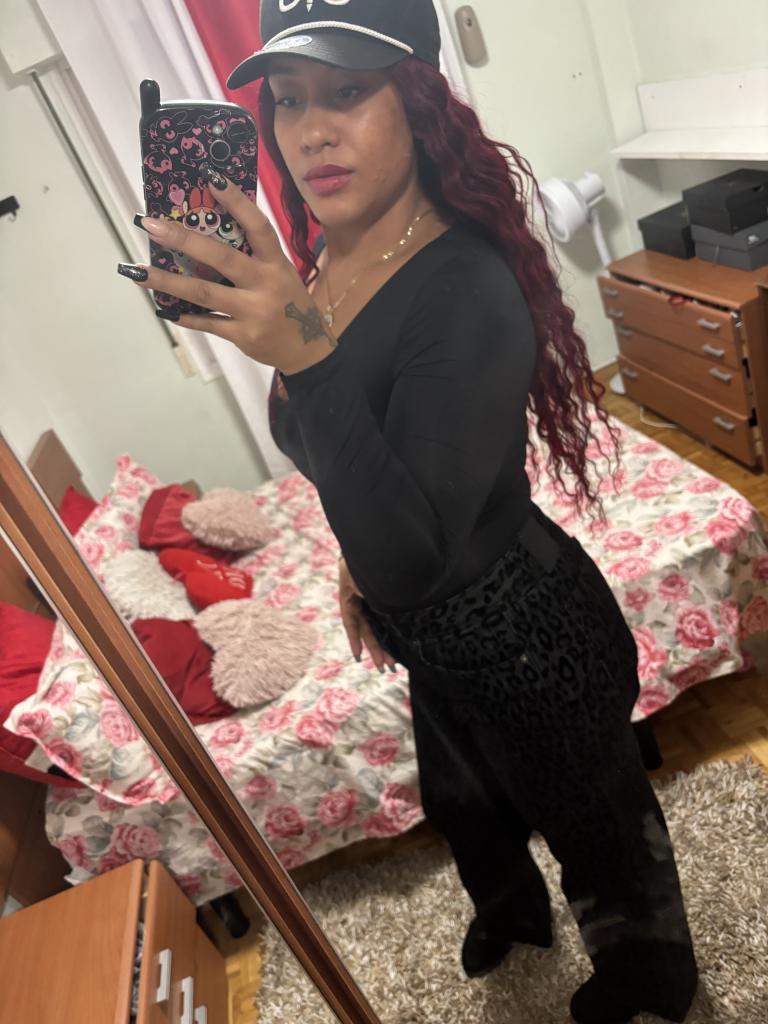 641854979: Chica busca chico en Sevilla