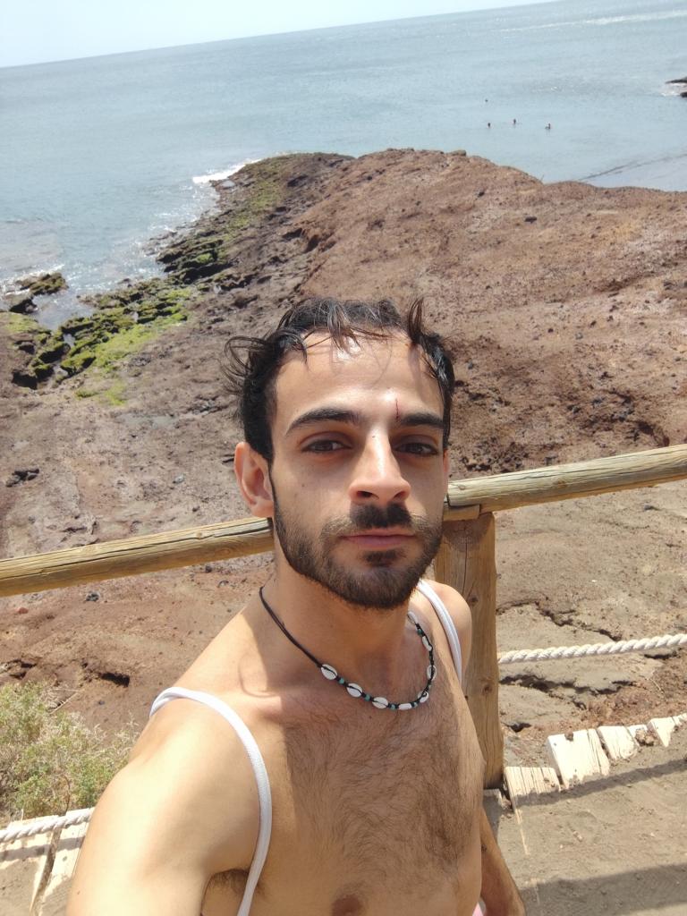 Chico busca chica en Tenerife: 