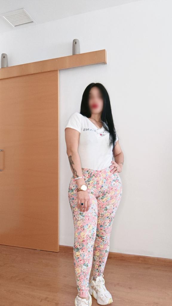 Chica busca chico en Granada: 