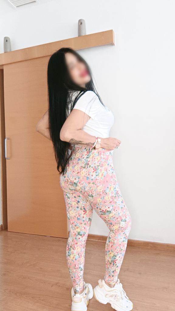 Chica busca chico en Granada: 