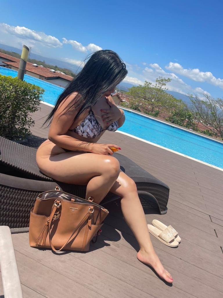 Chica busca chico en Asturias: 