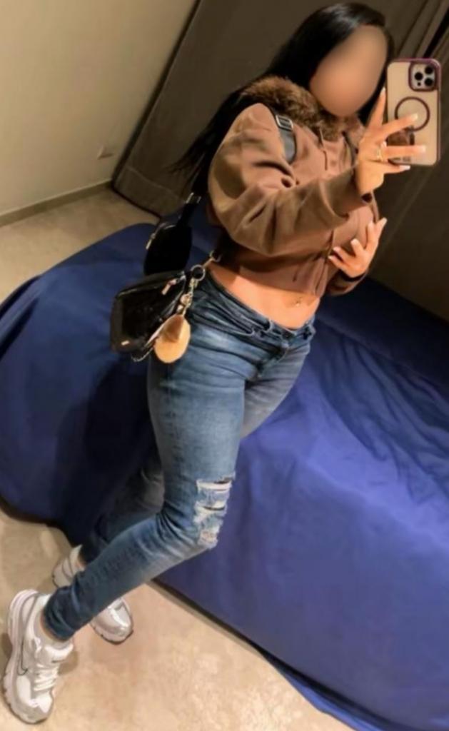 666827313: Chica busca chico en La Coruña