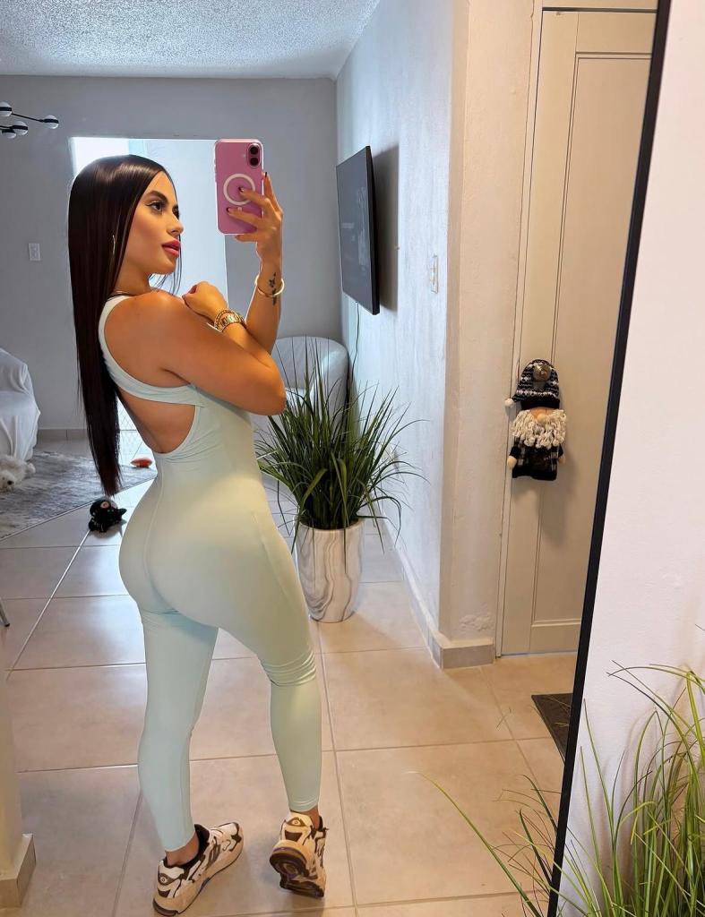 666348395: Chica busca chico en Cádiz