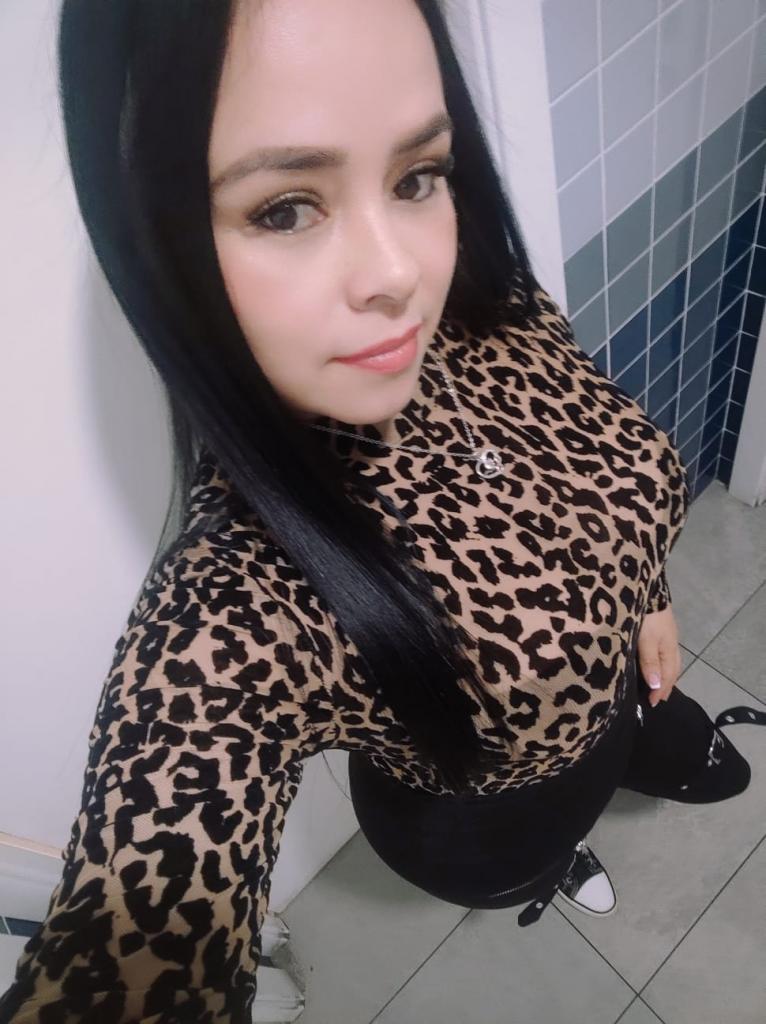 Chica busca chico en Cádiz: 