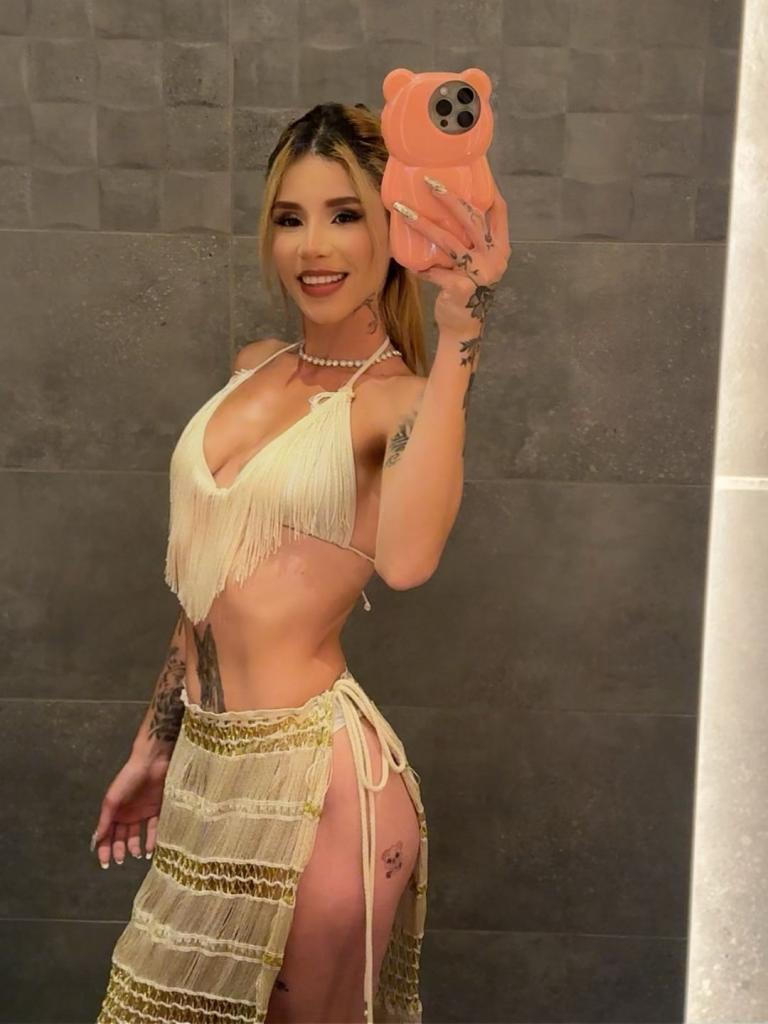 Chica busca chico en Cádiz: 