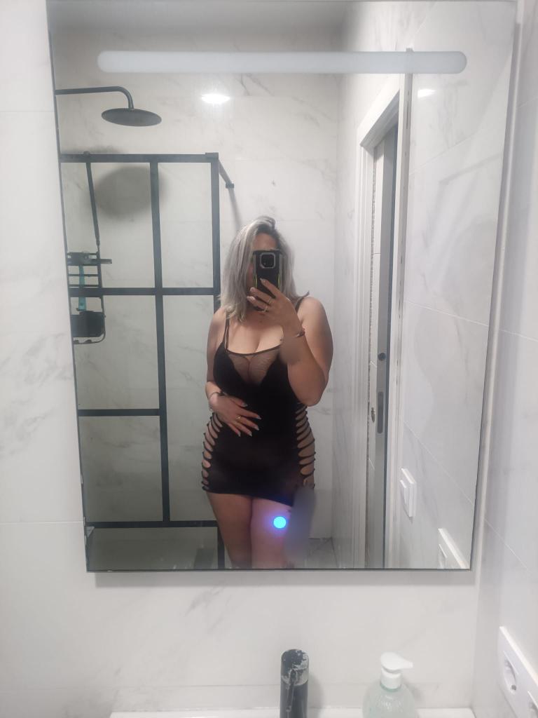 Chica busca chico en Cádiz: 