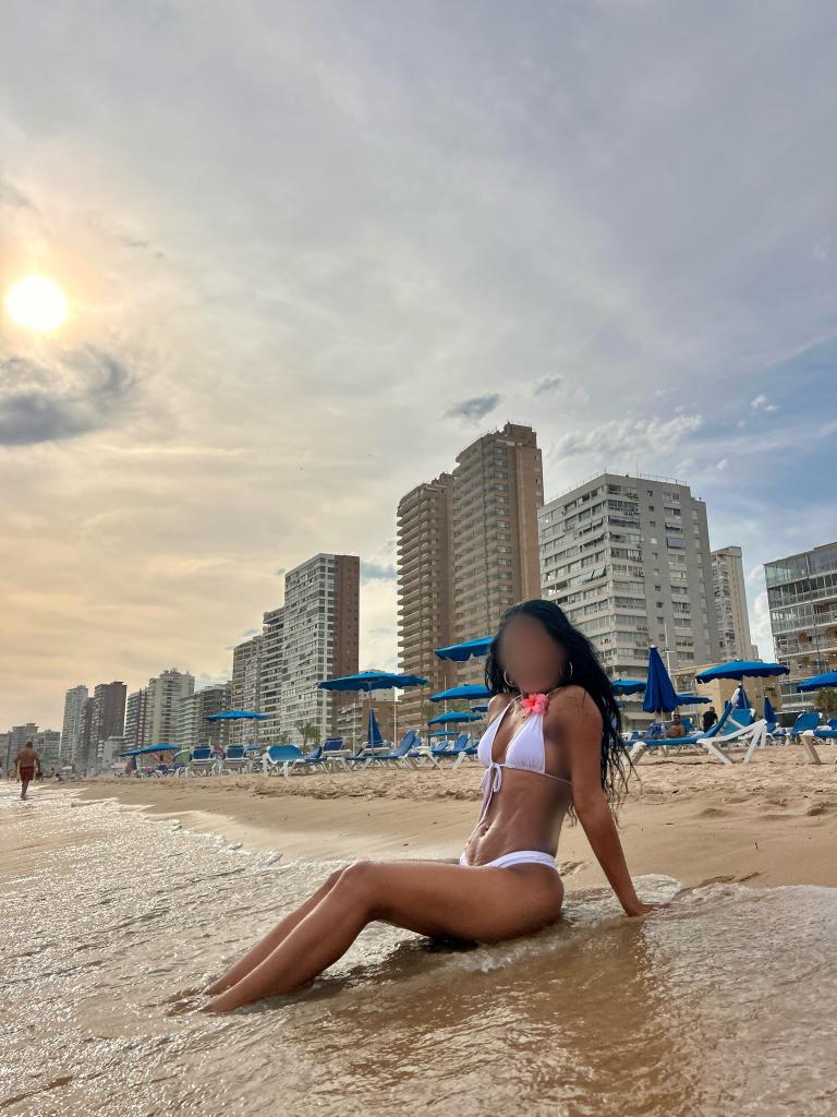 613710647: Chica busca chico en Alicante