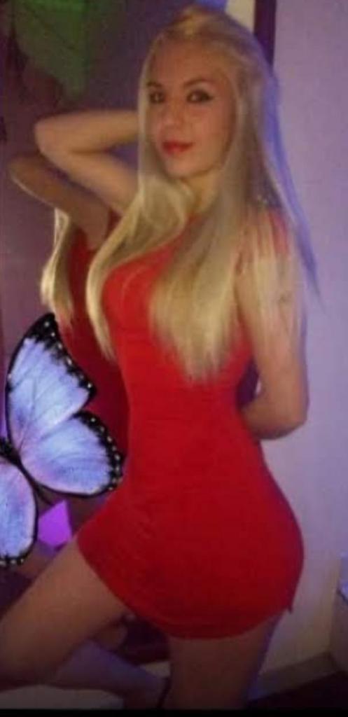 611277289: Chica busca chico en Barcelona