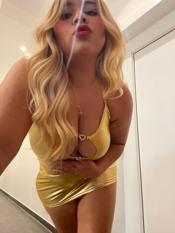 Chica busca chico en La Coruña: 