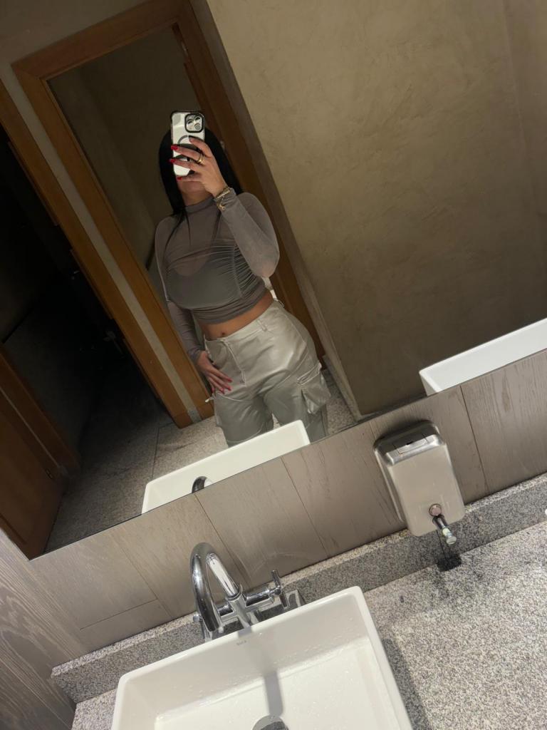 Chica busca chico en Granada: 