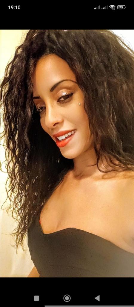 Chica busca chico en Tenerife: 