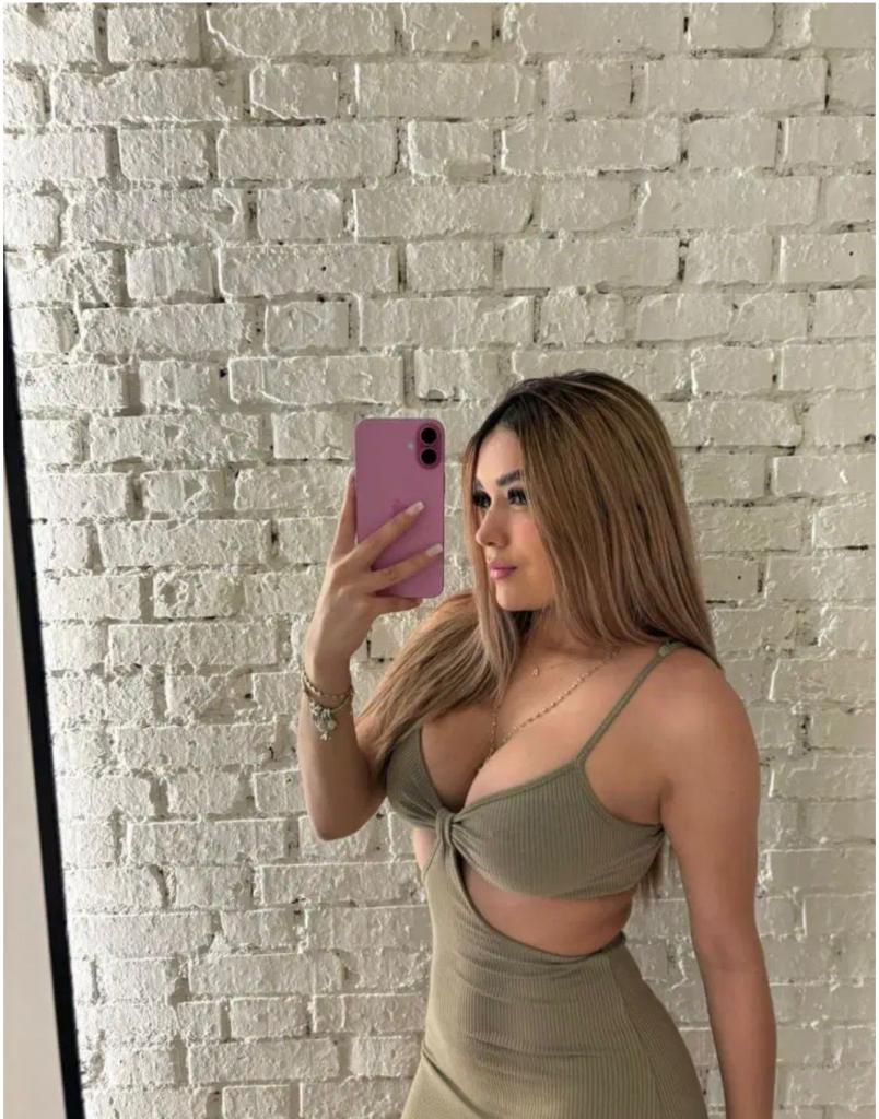 Chica busca chico en Granada: 