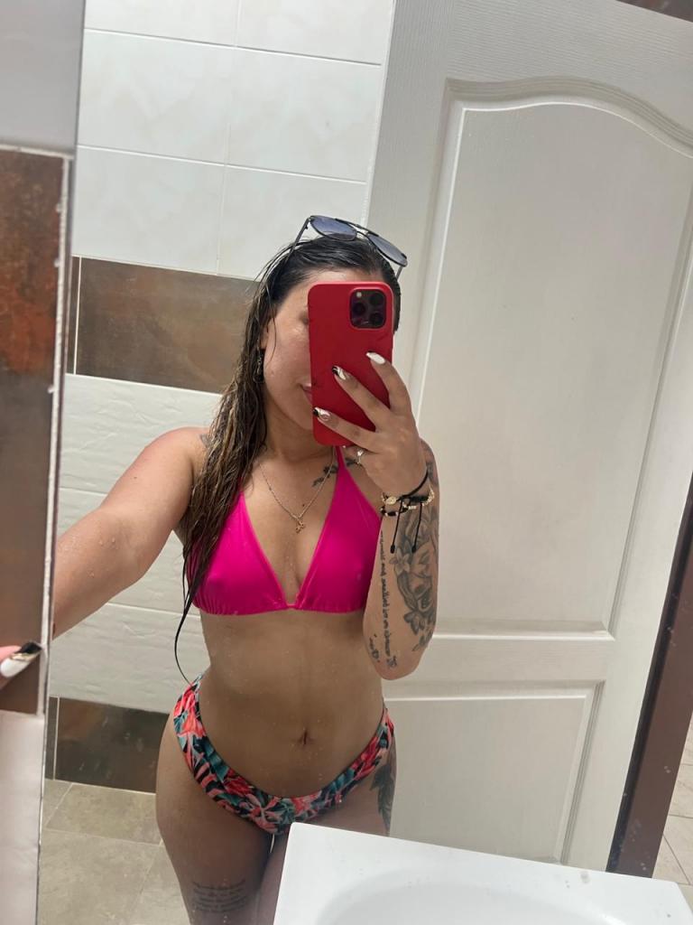 672867549: Chica busca chico en Granada