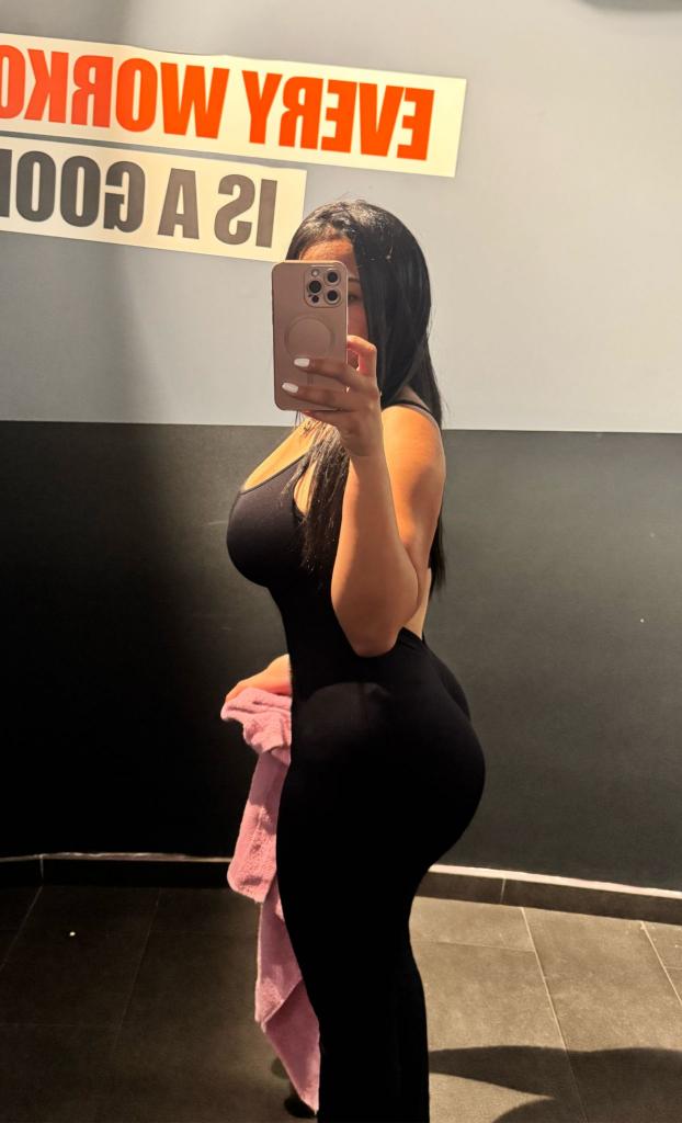 Chica busca chico en Ibiza: 