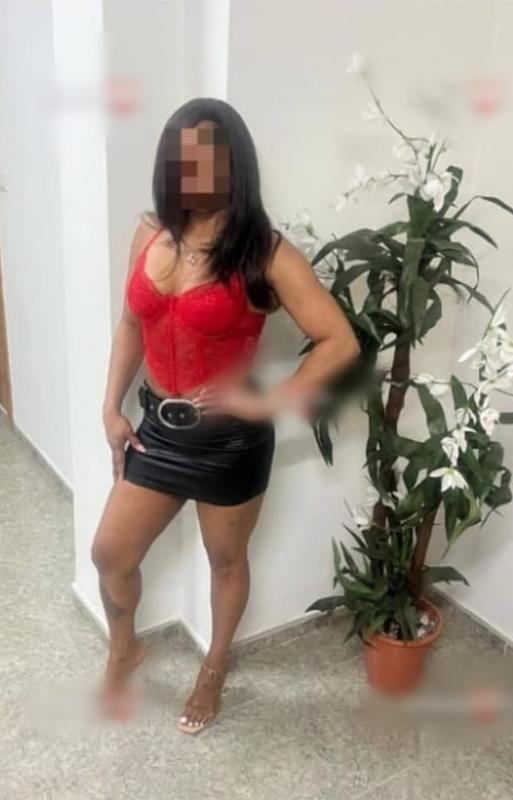 Chica busca chico en Granada: 
