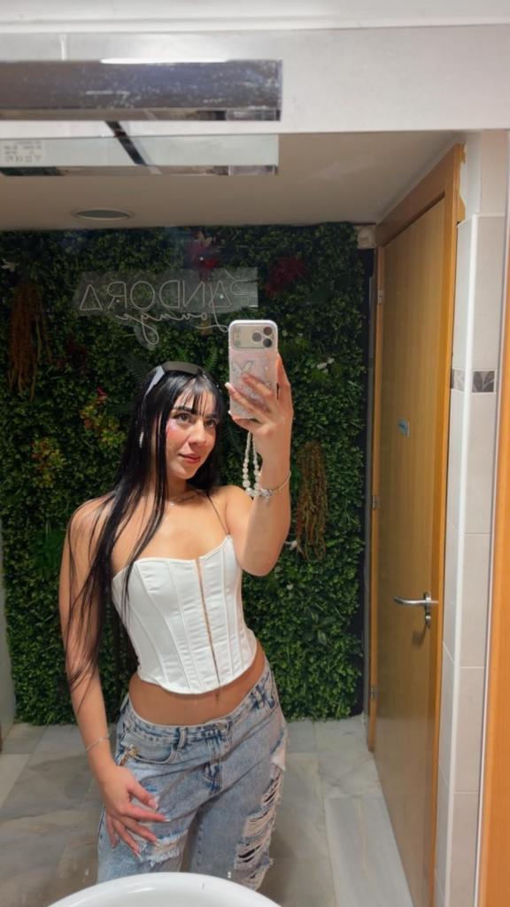 Chica busca chico en Almería: 