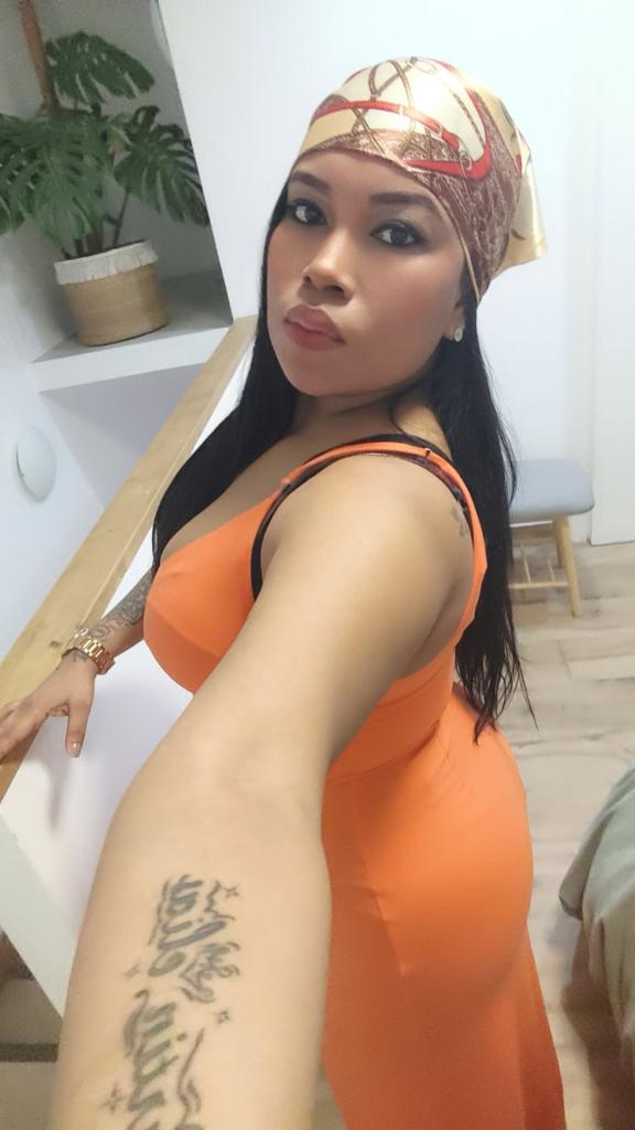 Chica busca chico en Barcelona: 