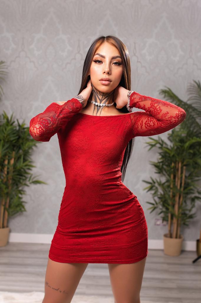 Chica busca chico en Barcelona: Chica busca chico
