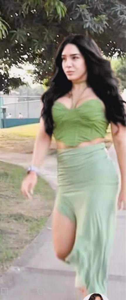 Chica busca chico en Cádiz: 