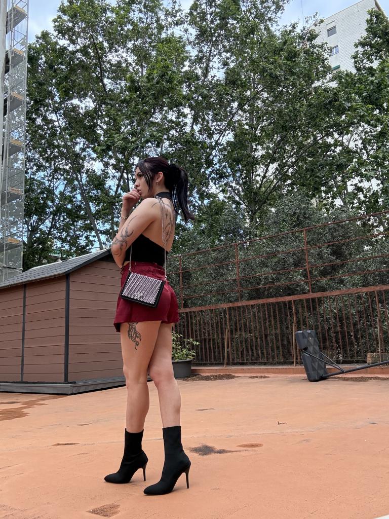 688426996: Chica busca chico en Barcelona
