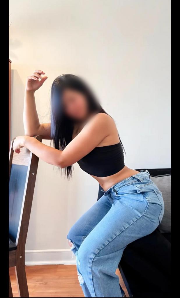 632834411: Chica busca chico en Navarra