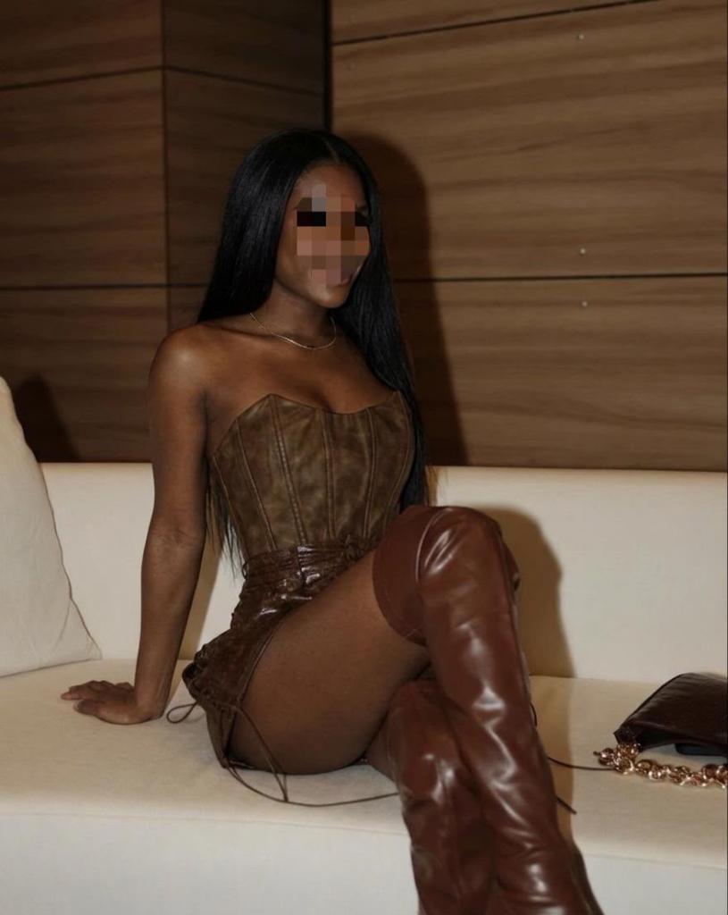 Chica busca chico en Barcelona: 