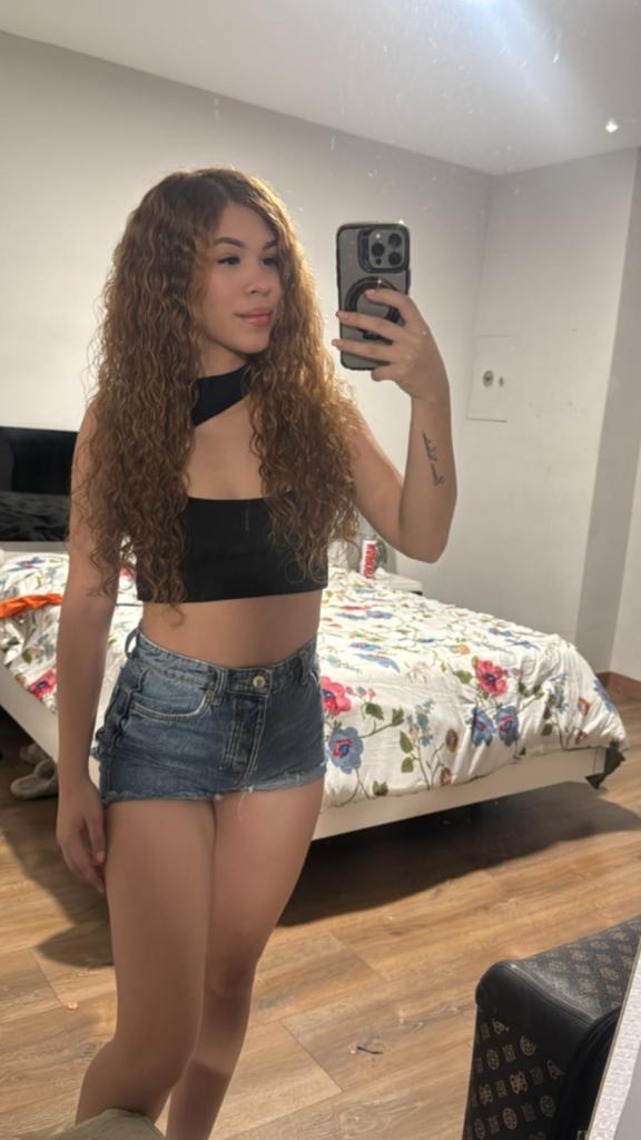 603540309: Chica busca chico en Granada