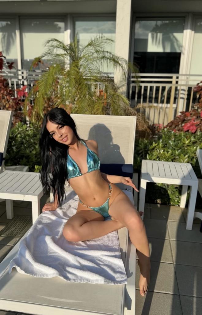 614488273: Chica busca chico en Mallorca